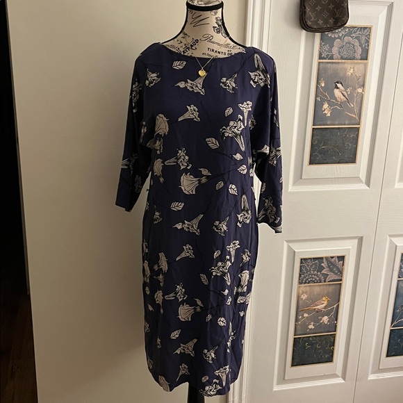 Babaton Navy Dress with White Floral Print - Picture 9 of 11